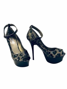 Bakers Leopard Print Platform Pumps Ankle Strap Peep Toe Stiletto Heels 7.5